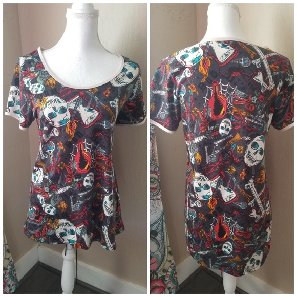 LuLaRoe Tops - Lularoe Classic Tee